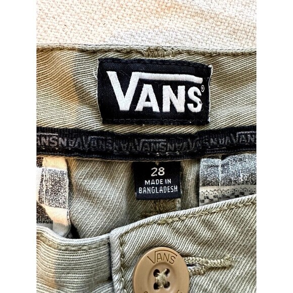 VANS Mid Rise Flat Front Chino Shorts Mens Size 28 Brown Slash Pocket - Picture 6 of 16